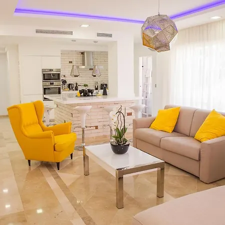 Luxury 100 Sq.M. Sea View Apartment Benalmadena Exterior photo