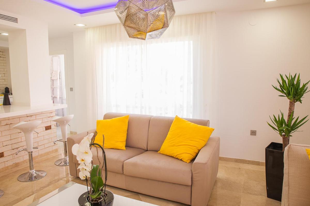 Luxury 100 Sq.m. Sea View Apartament