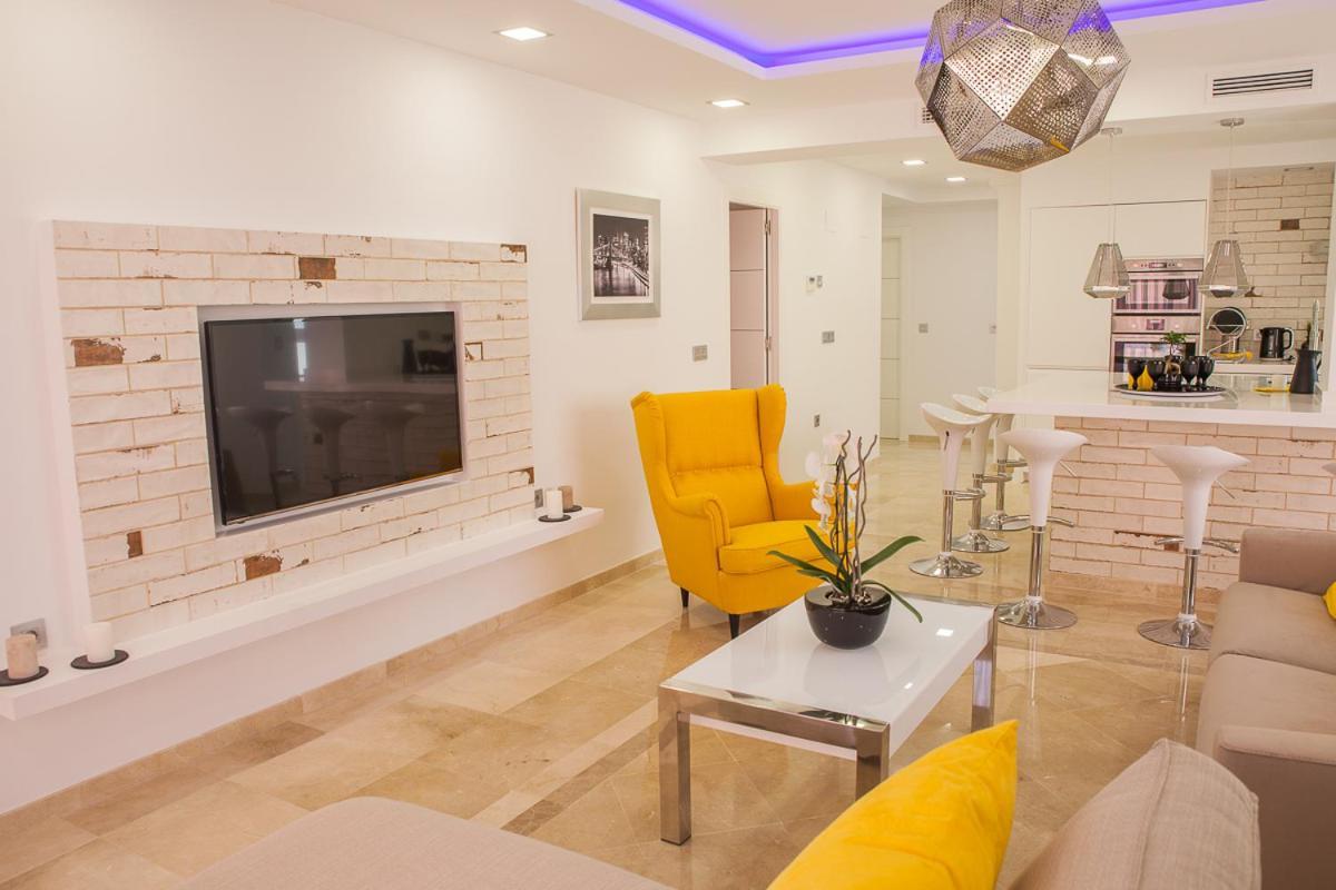 Luxury 100 Sq.m. Sea View Apartament Benalmádena