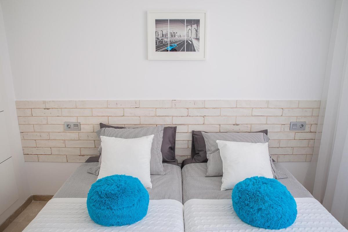Luxury 100 Sq.m. Sea View Apartament